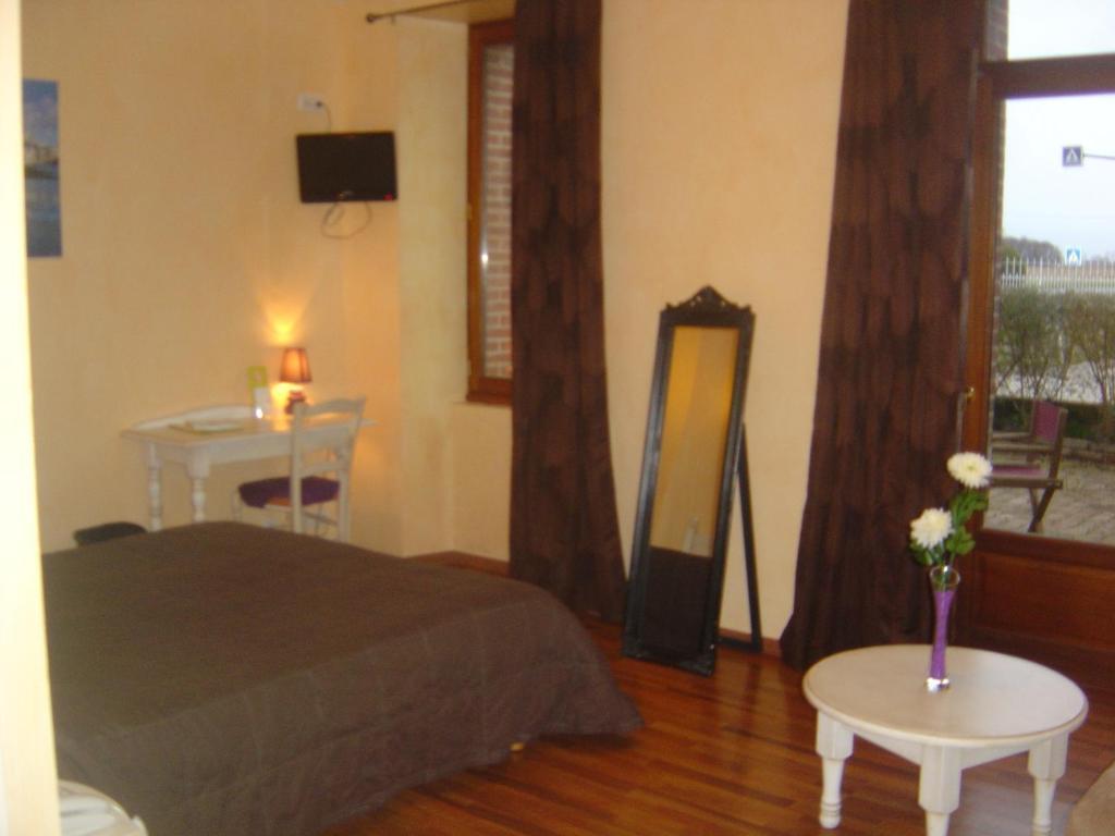 Logis Hôtel Les 3B Nouilhan Chambre photo